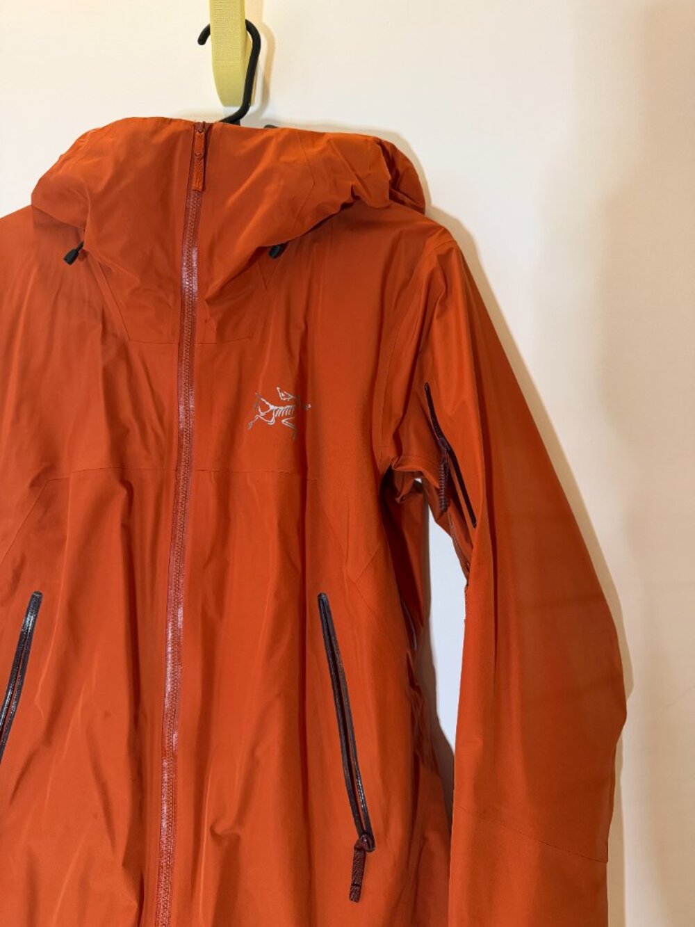 Arc'teryx Orange Hooded Lined Jacket Women's M - Picture 2 of 6